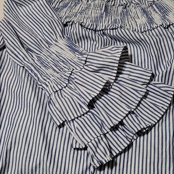 Style house blue and white striped tunic top with ruffled sleeves - Picture 4 of 7